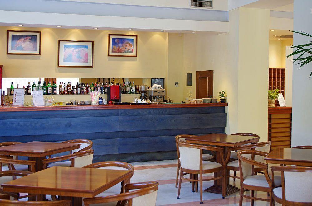 Corfu Hellinis Hotel 3*